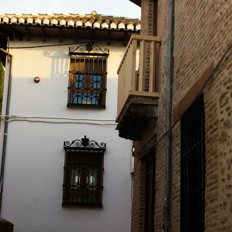 Restauración de fachada de ladrillo y piedra 7